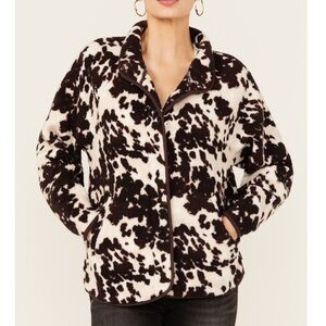 Wrangler retro women’s cow print sherpa jacket size S NWT